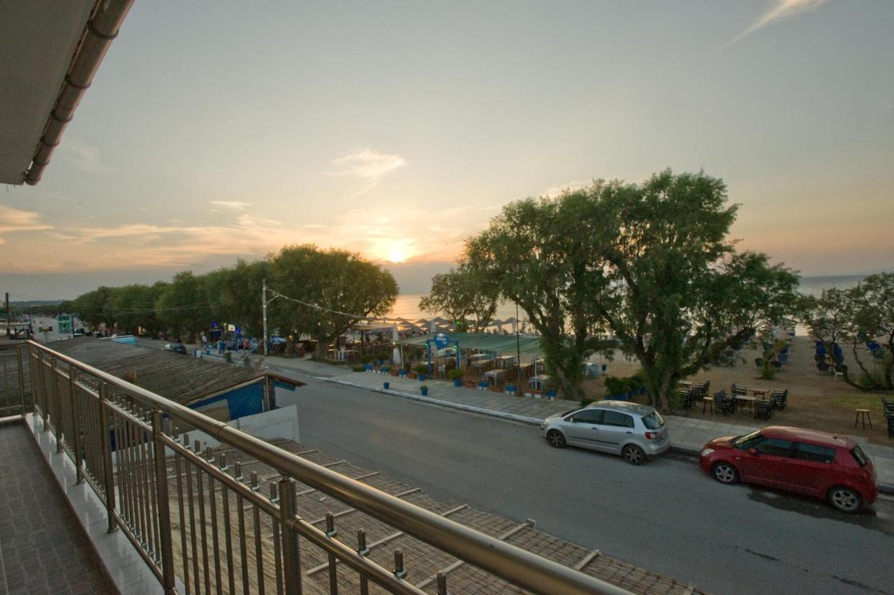 Sea Gem Apartment 1 Neoi Epivatai Buitenkant foto